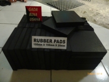 Rubber Pad 150x150x20 (1)